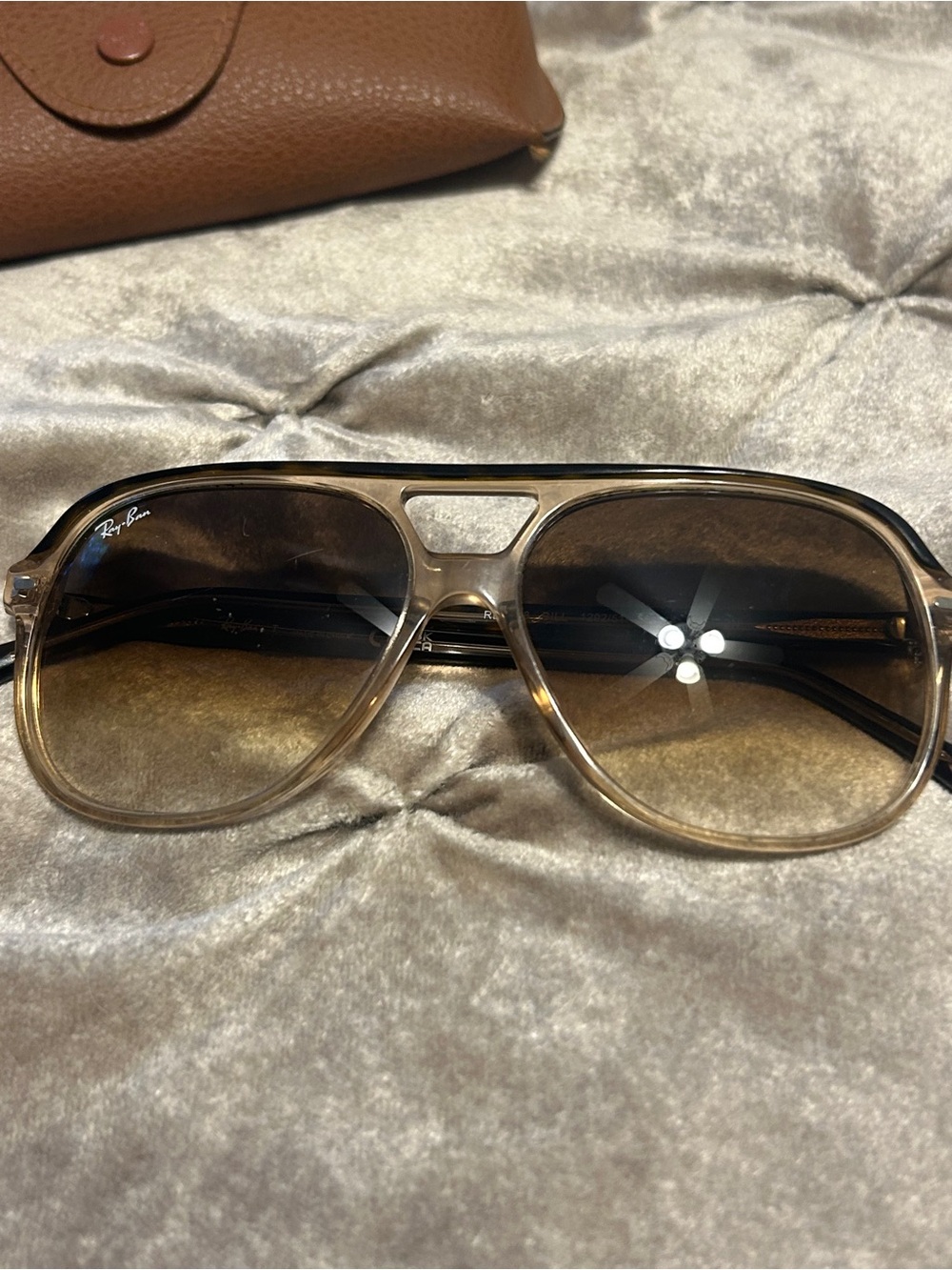 Ray-Ban Tortoiseshell Pilot Sunglasses “Bill” RB 2198 a few scratches as shown